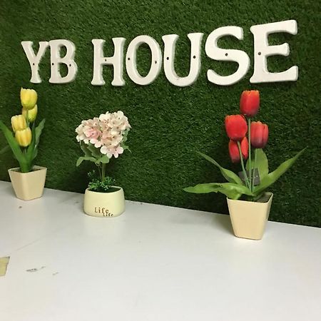 Yb House Hotell Kuantan Exteriör bild