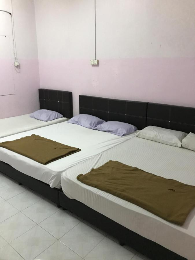 Yb House Hotell Kuantan Exteriör bild