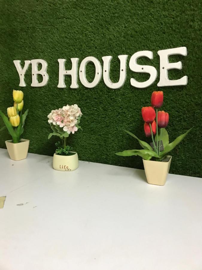 Yb House Hotell Kuantan Exteriör bild