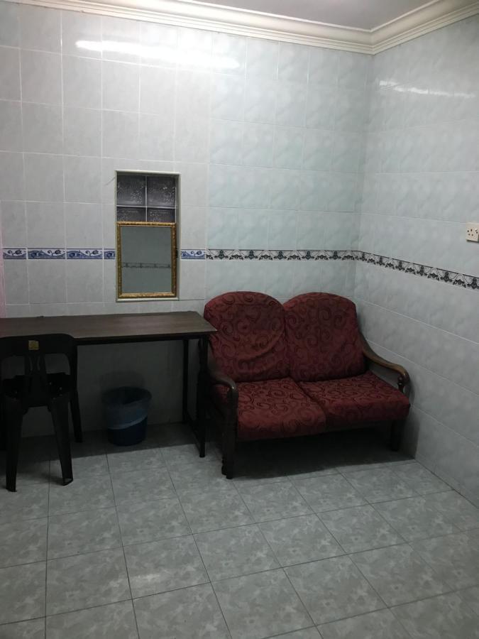 Yb House Hotell Kuantan Exteriör bild